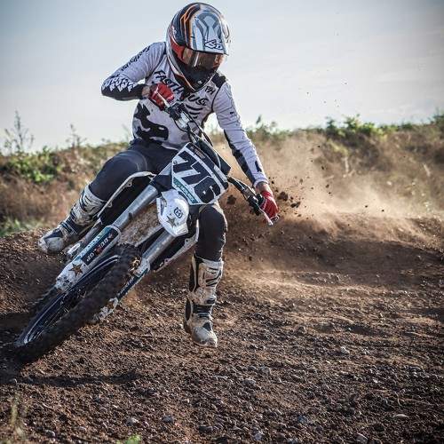 Photo #11435676