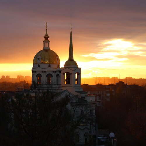 На закате