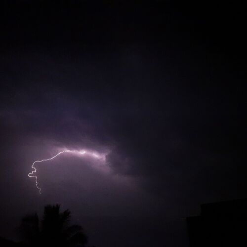 Lightening-Lion's roar in the sky