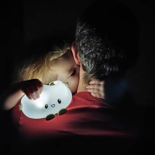 Поцелуй дочери