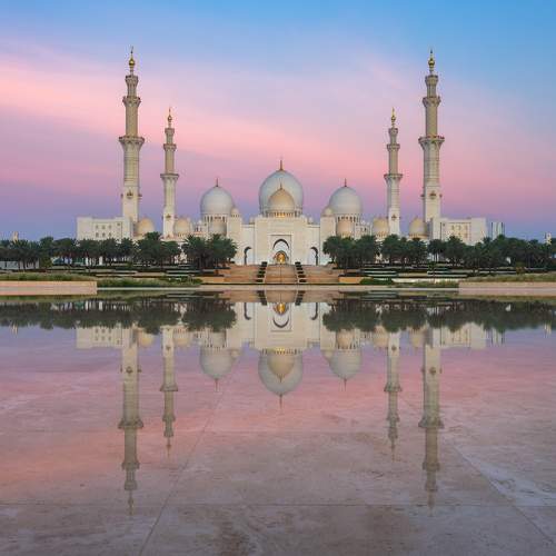 Sheikh Zayed Grand Mosque at Sunrise