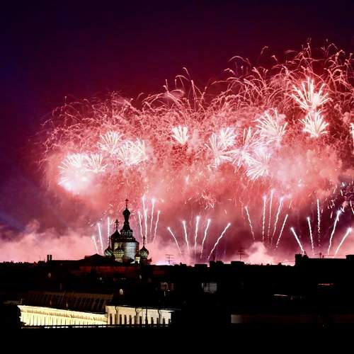 Sankt-Petersburg at night