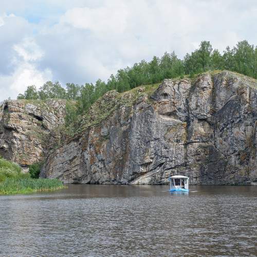 Речная прогулка