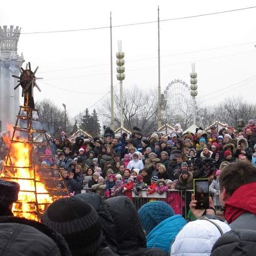 Сжигание масленицы