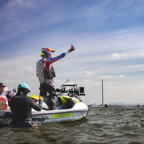 Photo #11788391