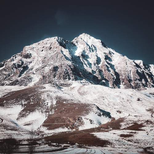 A Snowy Mountain Majesty