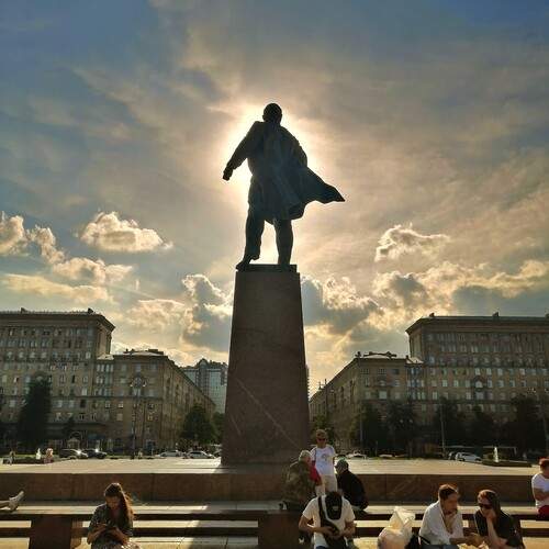 Будущее ждёт, товарррищи