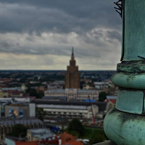 A City of Contrasts