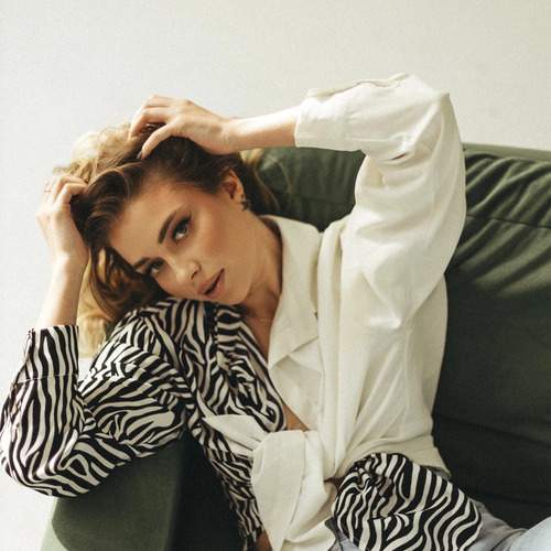 Photo #11871440