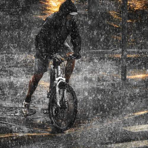 Верхом в ливень