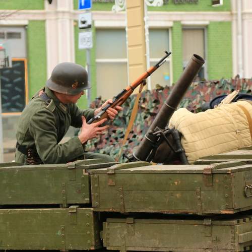 Photo #11889212