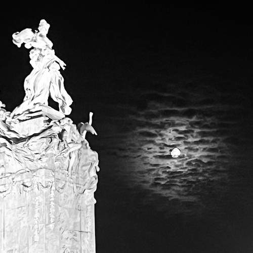 Monument on a moonlight night