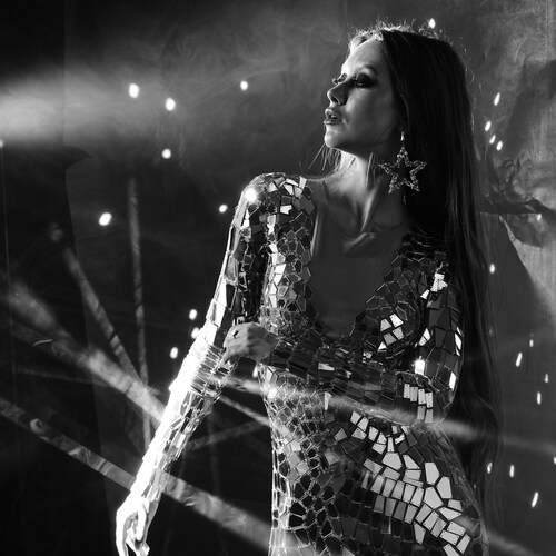 Photo #11930911