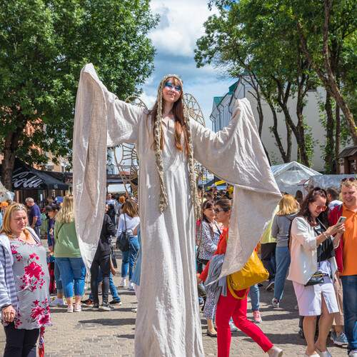 Photo #11932441