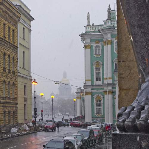 Поздняя осень на Миллионной улице