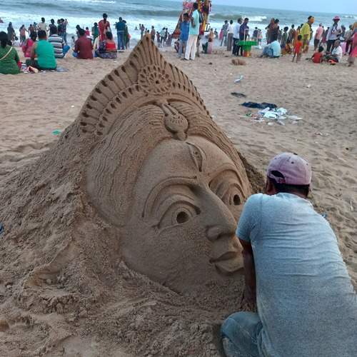The art with the artist