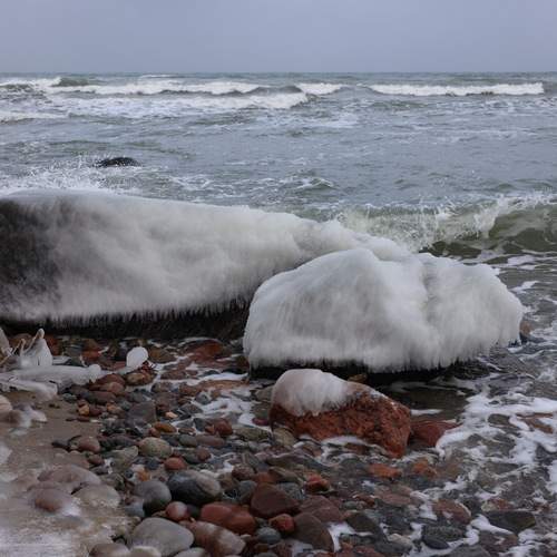 Лёд и море