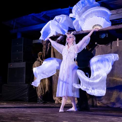 Photo #11991380