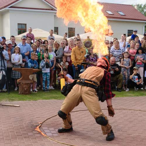 Photo #12031071