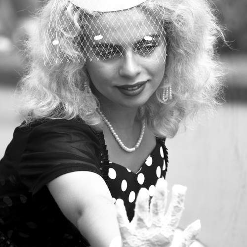 Photo #12037107
