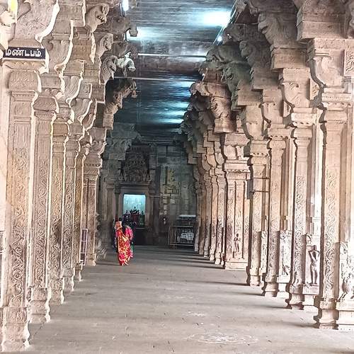 Ancient Hindu temple architecture( SriRanagam temple,)
