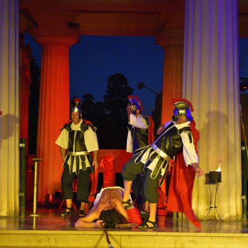Photo #12047351