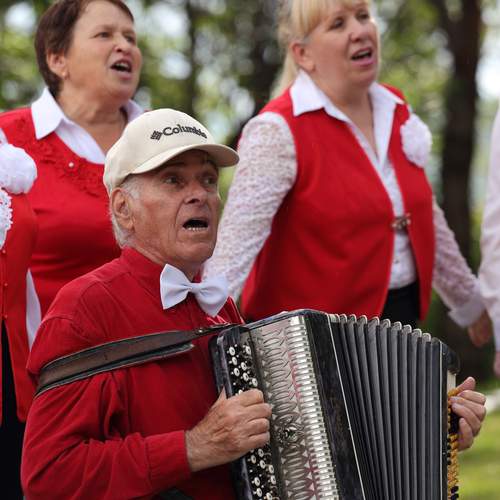 Photo #12055616