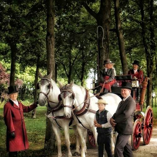Photo #12057135