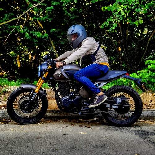Photo #12090174