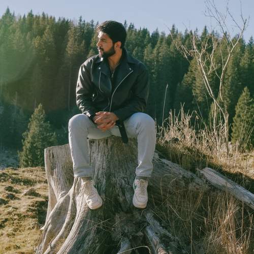Photo #12096117