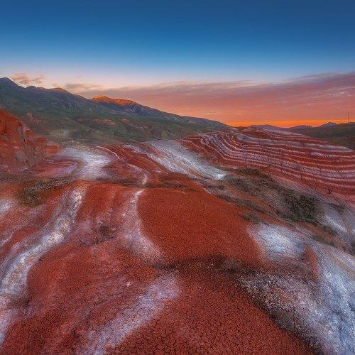 Удивительные горы