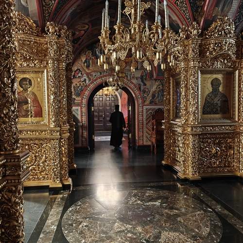 Послушник