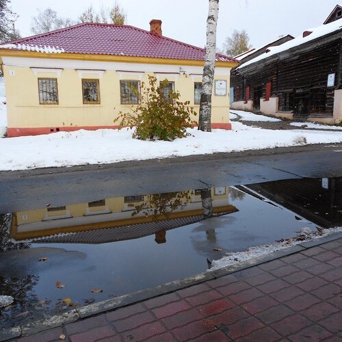 Улица маленького городка