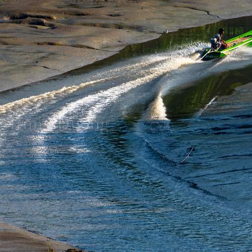 Photo #12162476