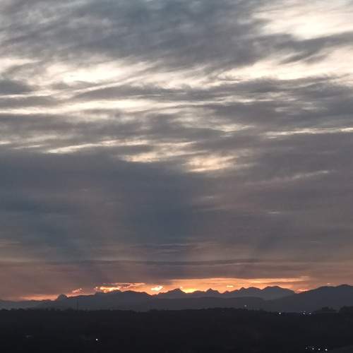 Amanece