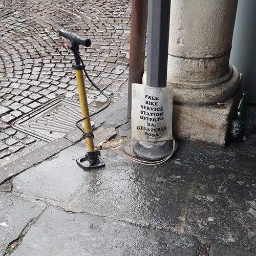 Cortesie per tutti!