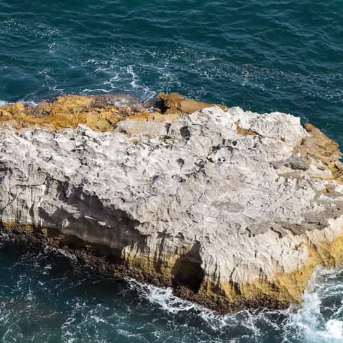 Limestone Commet