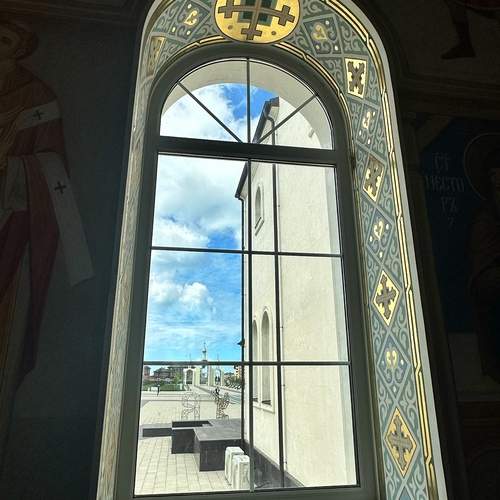 Photo #12202298