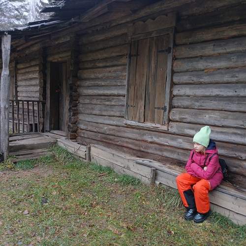 Photo #12233158