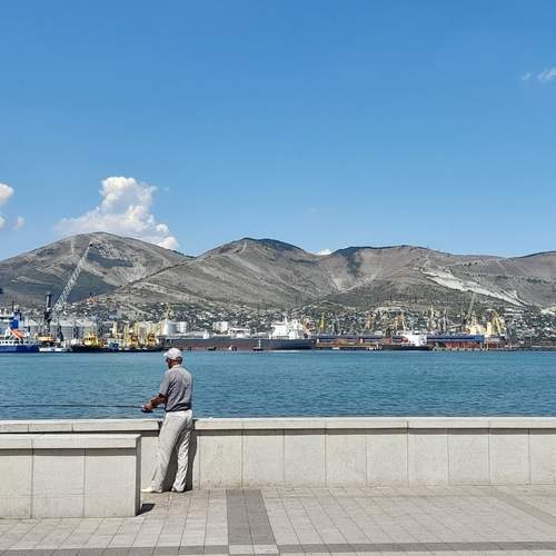 Photo #12240036