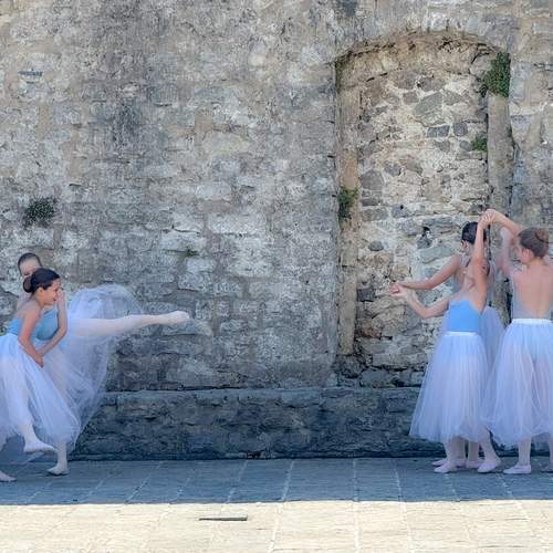 Photo #12251338