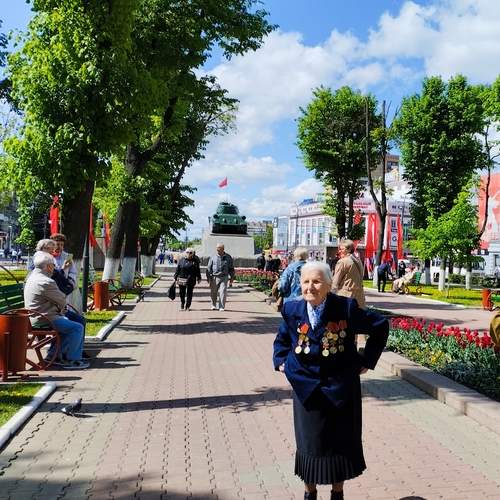 Photo #12317105