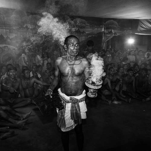 Faith in motion. Ritual in every breath