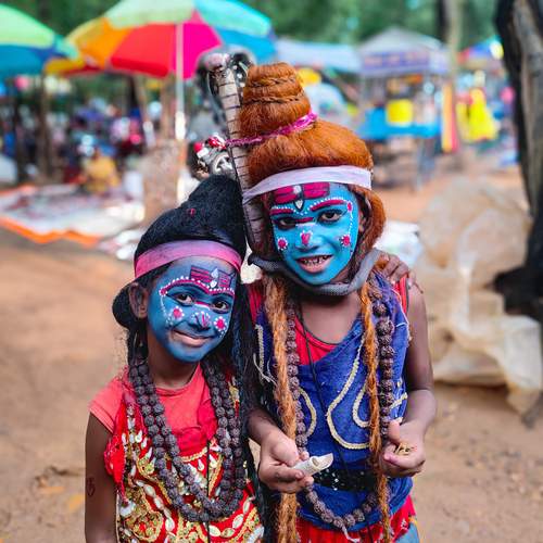 A Bahurupi child duet