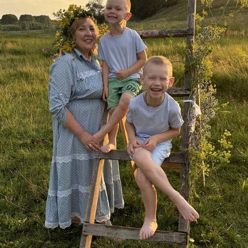 Photo #12427125