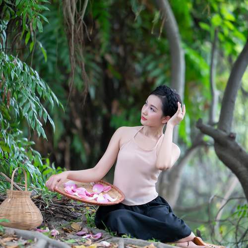 Lotus girl