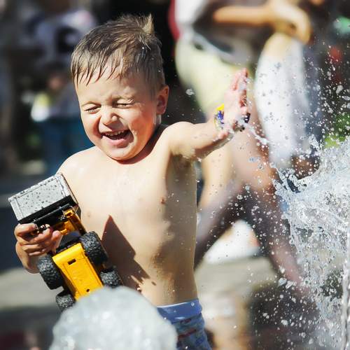Photo #12453476