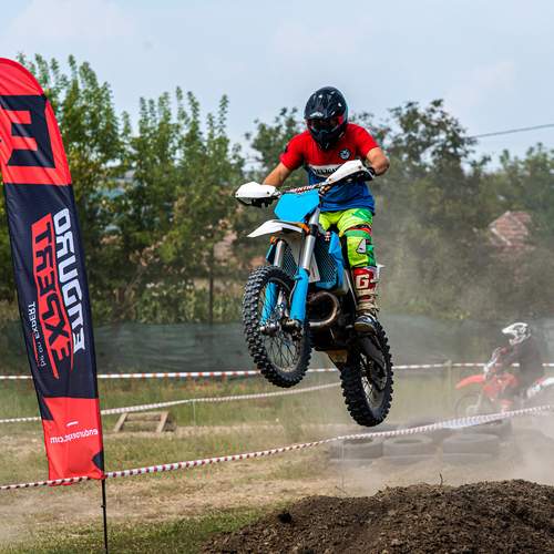 Photo #12543438