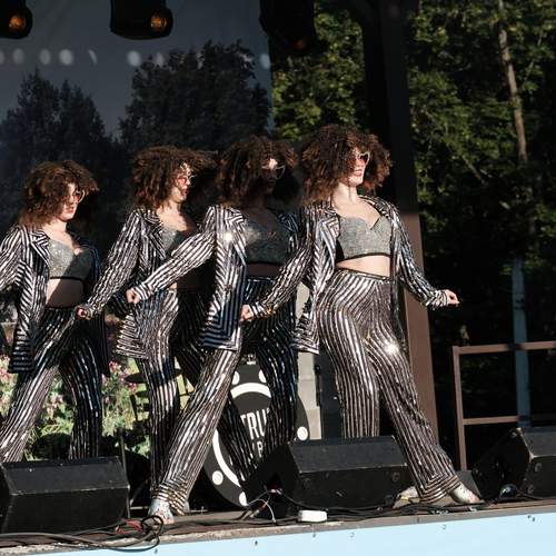 Photo #12554150