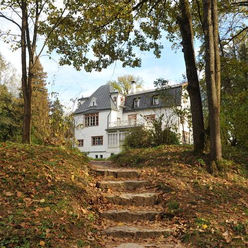 Photo #12677725
